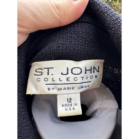 Vintage Black Short Sleeve Belted Knit Dress With Gold Zipper & Pockets - Picture 8 of 8